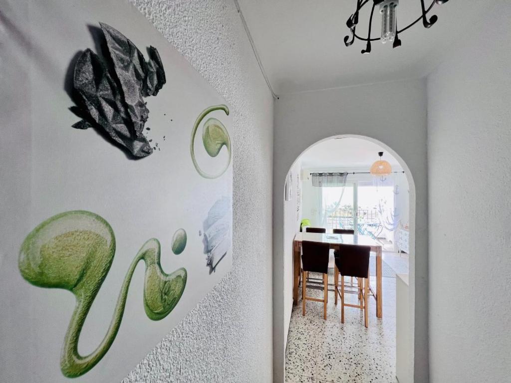 Sylvia 4A - Estudio En Primera Linea De Mar - Centrico - Terraza Vista Mar - Playa - Wifi Apartment Емпуриабрава Екстериор снимка